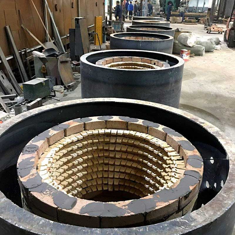 中频炉炉衬耐火材料