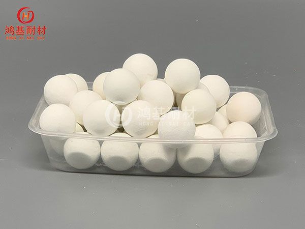 刚玉质耐火球