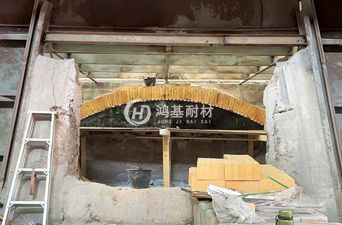 南阳熔炼炉施工