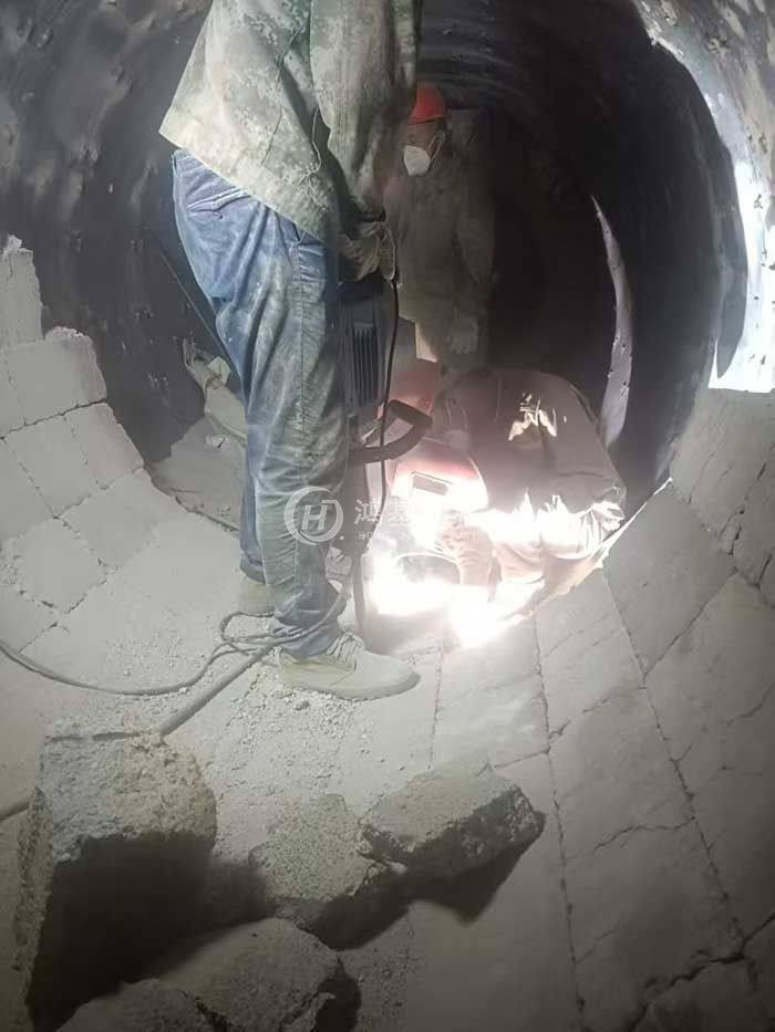 回转窑耐火层拆除